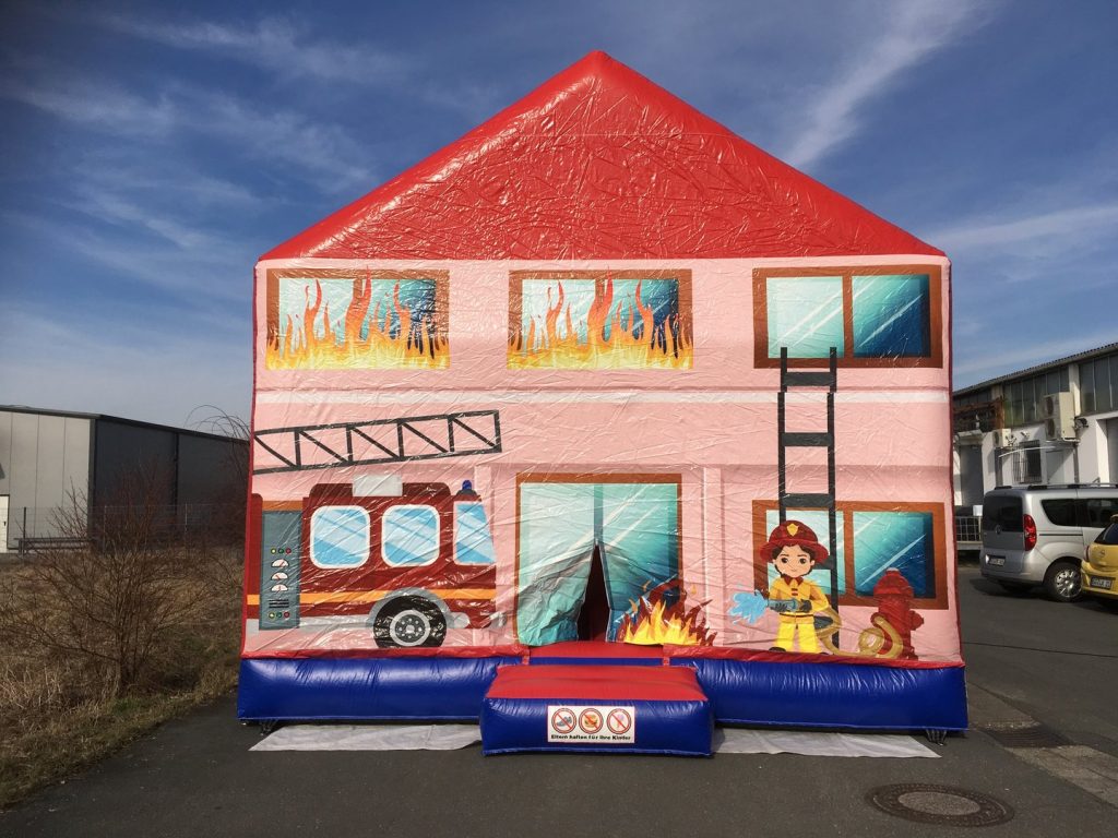 Hüpfburg ‚Feuerwehrhaus‘ 6x6x5m / 105,00€